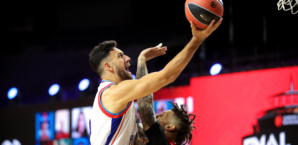 NEVEROVATAN PREOKRET U ISTANBULU Efes poražen od Baskonije uprkos brutalnoj partiji Micića