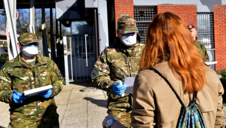 NA PROTESTU U LJUBLJANI 7 POLICAJACA POVREĐENO Neredi širom zemlje