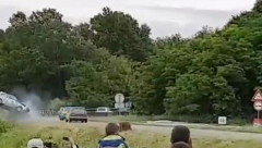 TRENUTAK KADA JE POGINUO VOZAČ VLADIMIR ŠEKULARAC Uznemirujući snimak nesreće na trci kod Kraljeva (VIDEO)