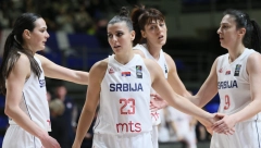 MAGIJA! Asistencija Ane Dabović u stilu Miloša Teodosića (VIDEO)