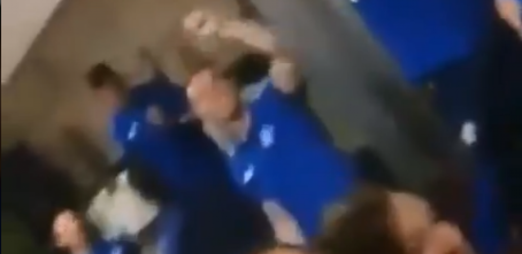 IDE SRCE GDE MU MILIJE! Fudbaleri Budućnosti slavili Kup uz hit Vesne Zmijanac! Srbi oduševljeni potezom Podgoričana! (VIDEO)