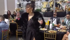 POKAZALA UMEĆE! Paula mešala kukovima u provokativnoj haljini, šlic do kuka i izazovni ples zadrugarke nikoga nije ostavio ravnodušnim!