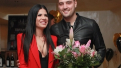 NOVI EPILOG SKANDALA! Nakon što su mu snimali golu suprugu, pevač se oglasio i otkrio kome se još osim policije obratio za pomoć, a haos tek sledi!