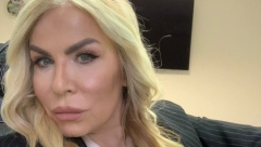 POZLILO MI JE ZBOG TOGA! Jutjuberka Žana Karaklajić bez dlake na jeziku o javnim ličnostima koje promovišu tehnike za srećniji i bolji život, spomenula i Jelenu Đoković!