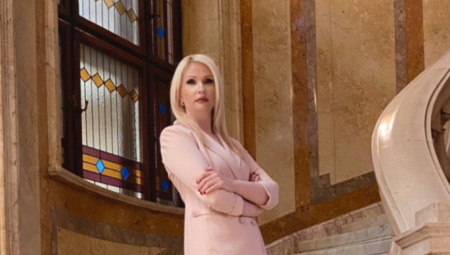 SANDRA BOŽIĆ: Predsednik Vučić pokazao kako se bori za Kosovo i Metohiju