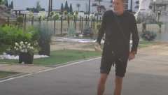 SMRADU LJUDSKI, KLOŠARČINO NAJVEĆA! U "Zadruzi" danas seva na sve strane, Mića i Bora u žestokom klinču, Santana najavio tužbu
