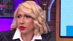 JOVANA JEREMIĆ JOŠ JEDNOM SRUŠILA INTERNET Voditeljka pozirala, a usput je poslala snažnu poruku celoj Srbiji! (FOTO)
