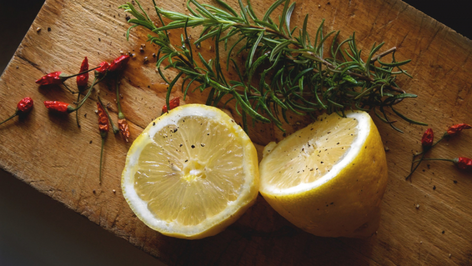 Fenomenalan trik: Napravite prirodan osveživač prostora, potrebna su vam samo tri limuna