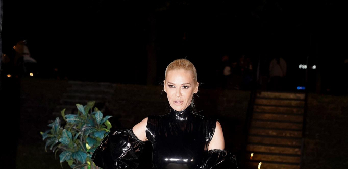 KRENULA JE STOPAMA SVOJE POZNATE TETKE! Druga sestričina Nataše Bekvalac je izrasla u pravu lepoticu, ne voli medije, a veoma liči na pevačicu! (FOTO)