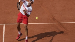 NOVI SKANDAL NA ROLAN GAROSU! Publika izbacila iz takta Novaka Đokovića