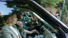 ŽURKA ZA MALOG ŽELJKA SAMO ŠTO NIJE POČELA Bogdan Srejović na proslavu došao u društvu svoje ćerke - Cecin dečko blista od sreće! (FOTO/VIDEO)