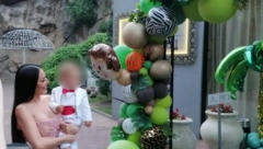 CECA SNIMALA UNUKA ŽELJKA, A SVIMA ZA OKO ZAPALA SNAJKA Bogdana slučajno upala u kadar, njen izgled svi komentarisali (VIDEO)