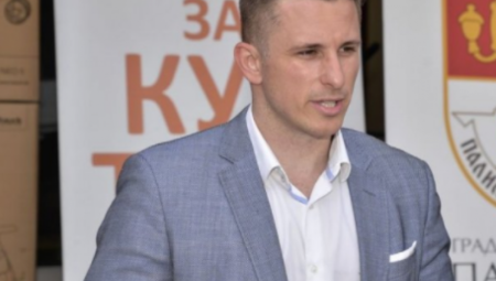 Krajnje je vreme bilo! U Borči nema legalne zgrade...Meštani progovorili posle hapšenja Jovičića, evo šta su rekli o uhapšenom funkcioneru