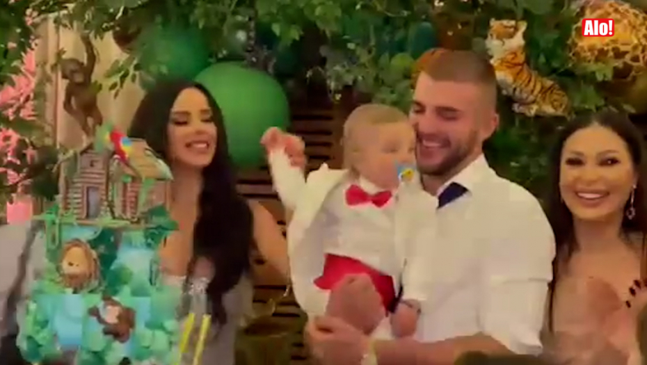 PONOSNI NA SVOGA JEDINCA Žurka kakva se ne pamti, Veljko i Bogdana blistaju dok njihov mezimac duva prvu svečicu (FOTO/VIDEO)