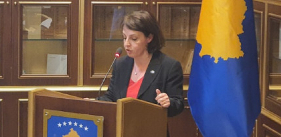 ŠAMARČINA ZA PRIŠTINU! Zoran Zaev izbacio Gervalu iz kancelarije!