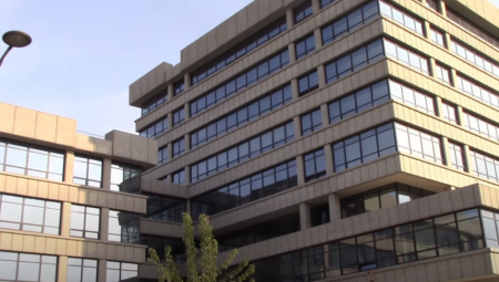 SASLUŠAN SURČINAC KOJI JE POKUŠAO DA UBIJE RODITELJE Izbo majku i oca zbog luftiranja sobe, a evo kako se branio pred tužiocem!