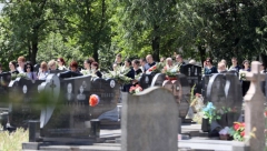 JEZIV SLUČAJ NA GROBLJU KOD SOKOBANJE Iskopali pokojnika, a lobanju ostavili pored