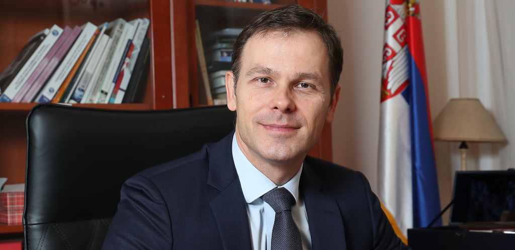 SINIŠA MALI OBJAVIO Evo kog datuma vakcinisani dobijaju po 3.000 dinara, penzioneri pre svih!