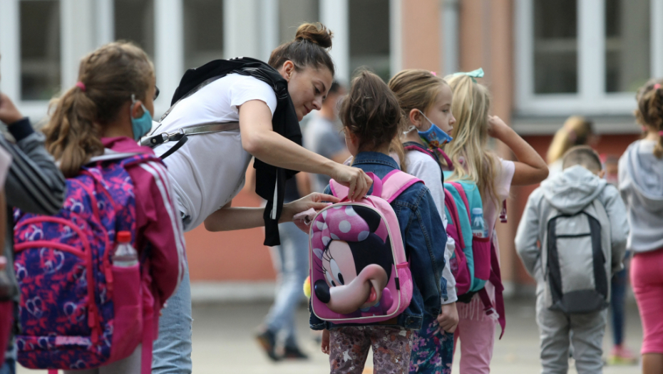 BESPLATNI UDŽBENICI ZA SVE OD IDUĆE GODINE U Modriči podeljena pomoć deci ratnih vojnih invalida i umrlih boraca