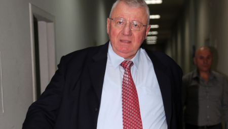 IDEM U HAG, NISAM DUGO BIO Šešelj sprema završni udarac Zapadu