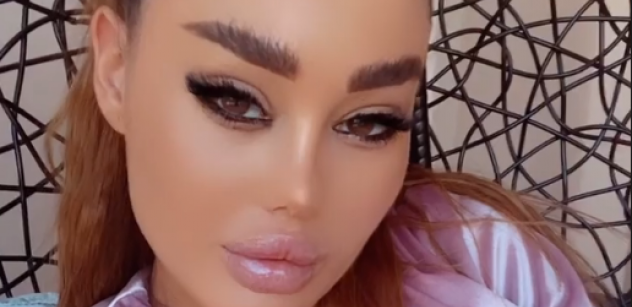 EKSKLUZIVNE FOTOGRAFIJE SA ROĐENDANA ANE KORAĆ Dekoracija kakvu još niste videli i slavljenica u vatreno crvenom izdanju, sve pršti od luksuza (FOTO)