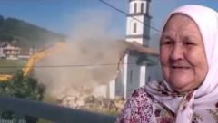 FATA ORLOVIĆ DOBILA ŽESTOK ODGOVOR Srpkinja kojoj su sagradili džamiju na dedovini jasno poručila - Nikada nismo tražili da se ruši!