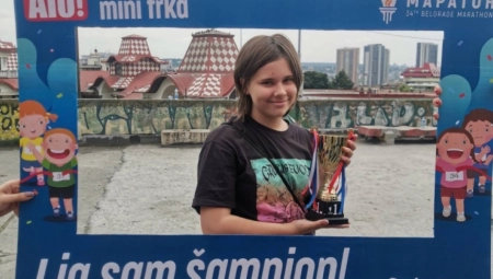 SJAJNO! Ovo je samo delić svega: Mali trkački velikog srca! (VIDEO)