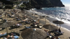 DRAMA NA KRFU Beograđanki pozlilo, doktori digli mornaricu da je spasu!