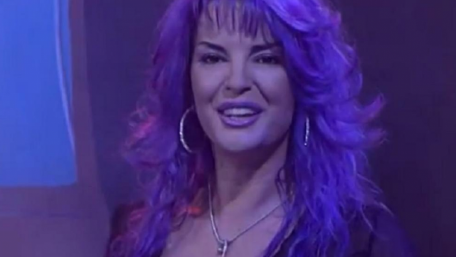 SRBIJU JE NAPUSTILA NA VRHUNCU KARIJERE Pevačicino pravo ime malo ko zna, a njen brutalan izgled u šestoj deceniji svi komentarišu (FOTO)