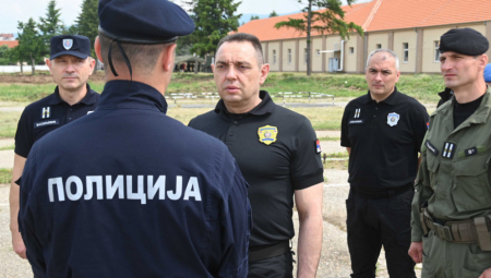 Hitno obraćanje Vulina povodom hapšenja inspektora Stolića