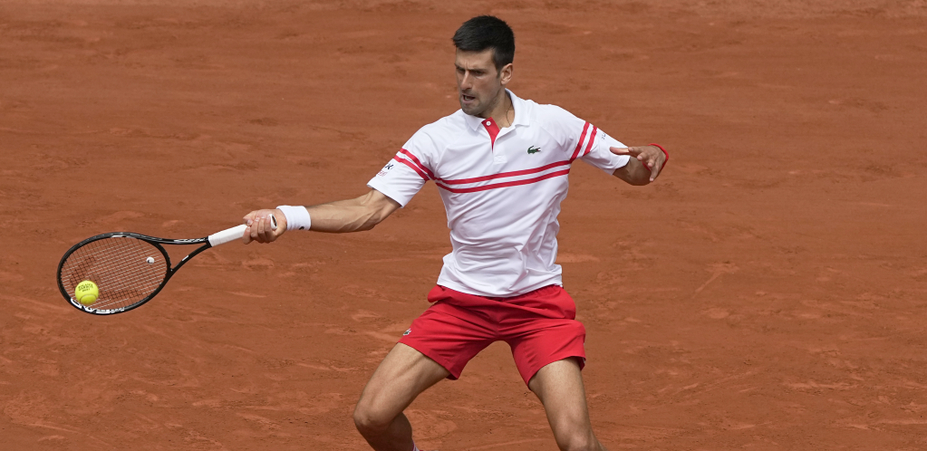 NEVEROVATNO! Ovakav poen se retko viđa, Novak uduševio publiku u Parizu! (VIDEO)