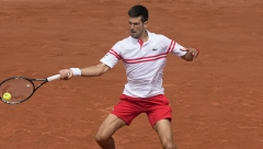 NEVEROVATNO! Ovakav poen se retko viđa, Novak uduševio publiku u Parizu! (VIDEO)