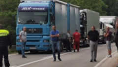 HOROR KOD PRIJEPOLJA Automobil sleteo sa puta i upao u reku!