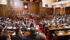HIT PRIČA IZ SKUPŠTINE SRBIJE: Singl poslanici raspisali oglas - tražimo žene!