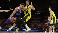 TURCI NE DAJU SRBINA! Efes Miciću nudi najveći ugovor u istoriji!