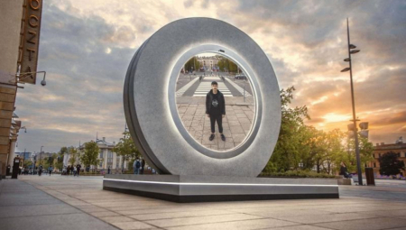 PUTOVANJE KROZ VREME Gradove u Poljskoj i Litvaniji povezuje futuristički portal, stanovnici jednog mesta su za tren u drugom!