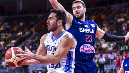 NOVA GLAVOBOLJA ZA SVETISLAVA PEŠIĆA Povredio se i Marko Gudurić