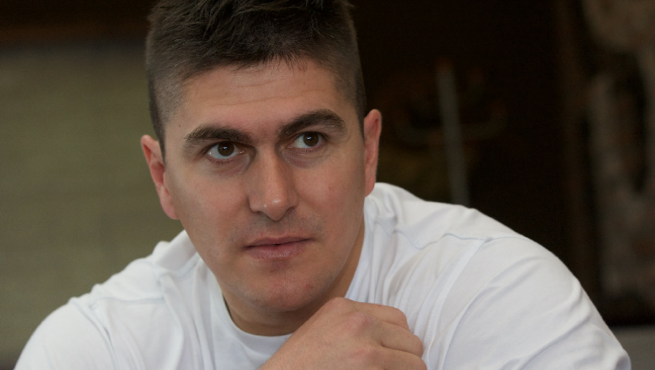 NAŠAO SPAS U VERI Nije više isti čovek: Evo kako izgleda Darko Miličić (FOTO)