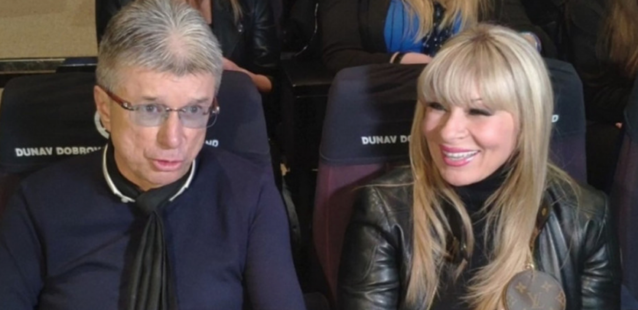 ODMAH TRAŽIO DA SE SKLONI DVA METRA OD NJE Saša Popović burno reagovao kada mu je ćerka poslala Suzaninu sliku sa manekenom, njegova reakcija šokirala sve!