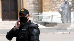 HRVATSKA U NEVERICI Uhapšen ministar, policija mu upala u kuću!