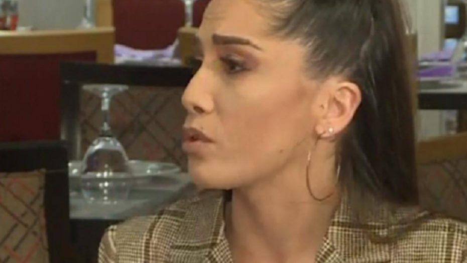 NAPALI JE ZBOG RATKA MLADIĆA Zli jezici osudili Milenu Ćeranić zbog stihova koje je otpevala, ove jezive uvrede nije očekivala!