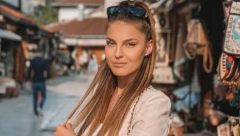 DŽEJLA U NEVIĐENO PROVOKATIVNOM IZDANJU Ramovićka iznenadila fanove izborom garderobe, pevačica oduševila publiku!