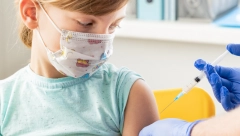 ISPITUJE SE FAJZER VAKCINA ZA DECU Reč je o dozvoli za mališane od 5 od 11 godina