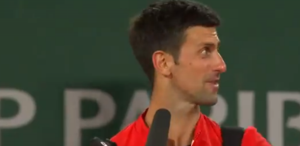 NAVIJAČ DOBACIO NOVAKU NAKON MEČA! Đoković ga čuo, a ovakav odgovor sigurno da nije očekivao! (VIDEO)