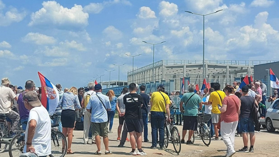 VRATILI BI NAS U VREME LANACA I KATANACA Mlađa, Đilas i Jeremić gaze i teraju sve koji investiraju u našu državu (FOTO)