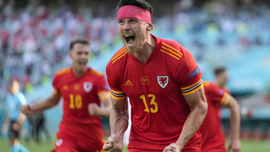 VAR PREKINUO SLAVLJE ŠVAJCARACA! Prštalo na sve strane u Bakuu, "ranjeni" Mur junak Velsa!