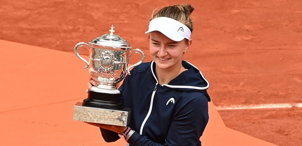 ŠOK U PARIZU Teniserka koja nikada nije prošla dalje od druge runde osvojila Rolan Garos, a i sutra igra finale!
