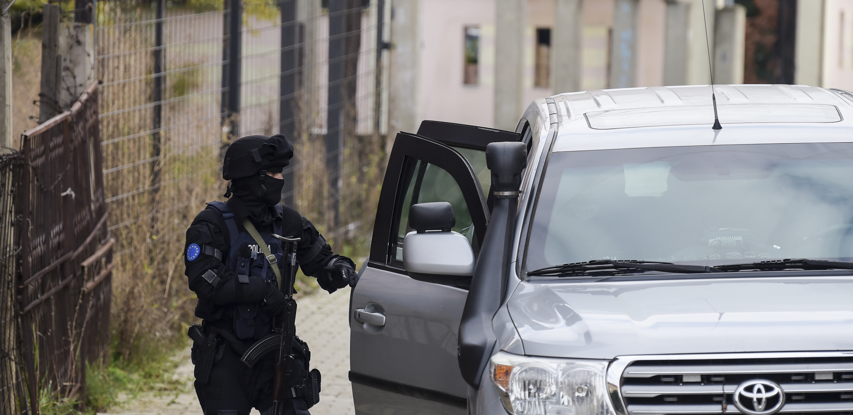 Priština:  Podignuta optužnica protiv muškarca - sumnja se da pripada terorističkoj grupi!