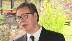 Vučić polaže venac na Spomeniku kosovskim junacima u Kruševcu