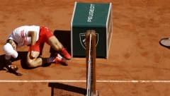STRAŠNO Nole žestoko pao! (FOTO)